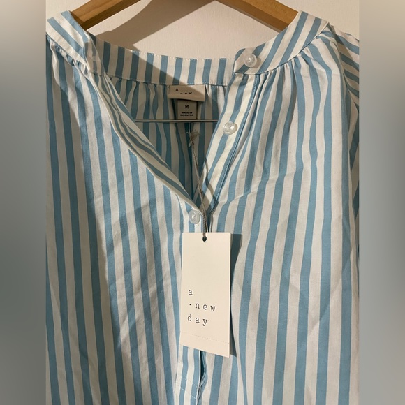 A New Day Balloon sleeve Striped Blue & White blouse top Size Medium - Picture 4 of 5